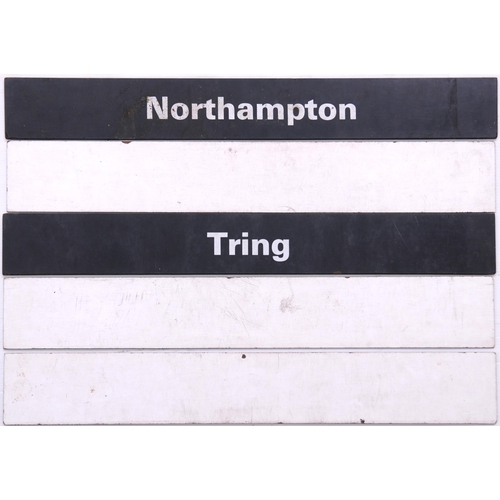 359 - Euston departure indicator boards, PERTH & STRANRAER/NORTHAMPTON, WATFORD, NORTHAMPTON, HEMEL HEMPST... 