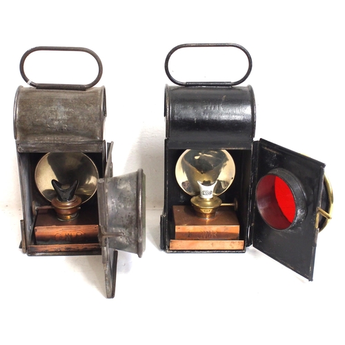 408 - GWR road cart front & rear lamps - both complete with attractive copper reservoir, a very nice match... 