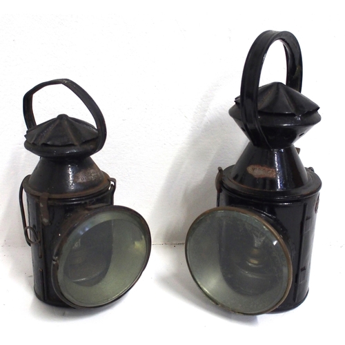 561 - NER 3 aspect handlamp with brass 