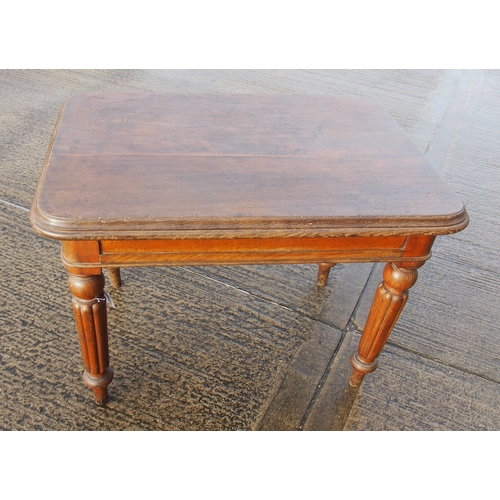 773 - GER oak waiting room / office table 40