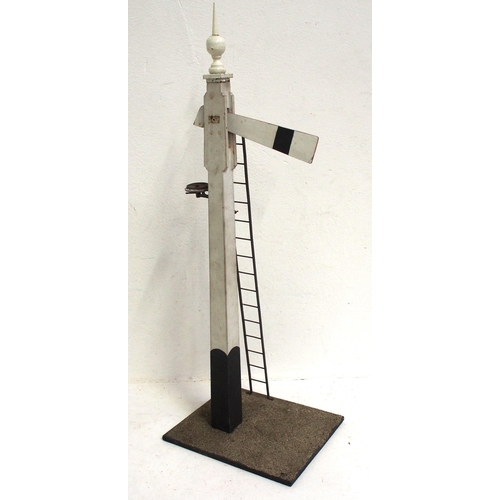 856 - Model slotted signal in wood & metal, stands 27