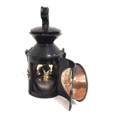 110 - Great Eastern Rly sliding knob handlamp, good condition with LNE-E reservoir, complete, cone stamped... 