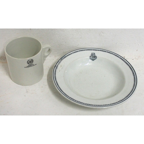 131 - GWR post 1934 1 pint mug in very good condition, GW soup bowl - has been repaired. (2) (C2) (Dispatc... 