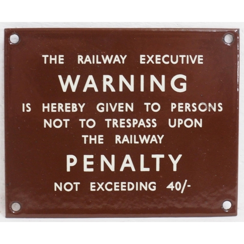 199 - BR(W) enamel Railway Executive Trespass notice, 4 7/8