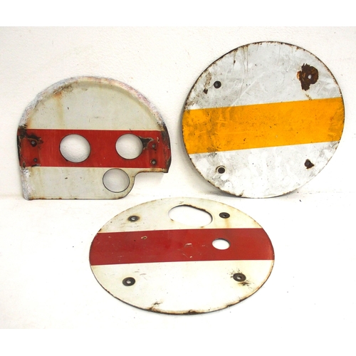 463 - GWR early independent ground disc enamel face plate, two BR(NE) same, condition as per images. (3) (... 