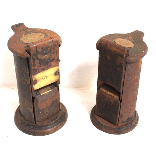 61 - Two Station ticket dating presses - Edmondson & RE Freeman, both complete. (2) (C1) (Dispatch by Mai... 