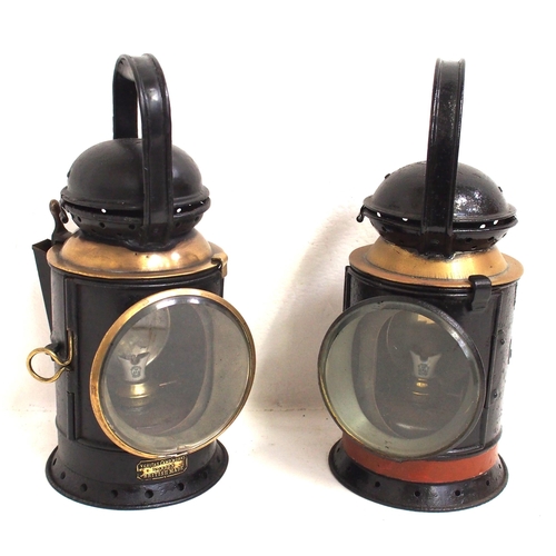 845 - GWR Veritas 3 aspect handlamp No 25867, GWR Eli Griffiths 4 aspect handlamp No 1276, both lamps comp... 