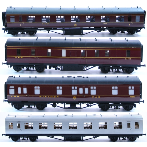 O Gauge LMS Coaches (4)