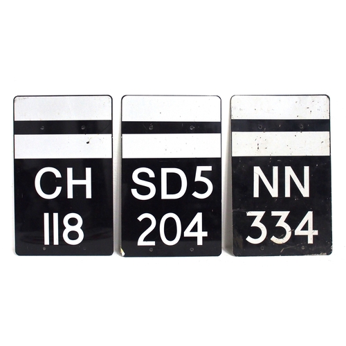 567 - Signalling enamel - three signal ID plates, Rule 55 (unusual) & C ...
