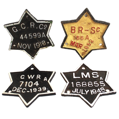 1025 - Tanker wagon star C/I wagonplates - GCR 44599A NOV 1918, BR-SC 166A MAR 1952, GWR 7104A DEC 1939, LM... 