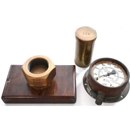 1028 - Diesel Westinghouse air horn (brass), fittings, gauge, wooden replica worksplates etc (7)(B1X) (Disp... 