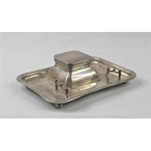 31 - A Silver Inkwell/Stand, Goldsmiths & Silversmiths Company, London 1917. Approx. 19 x 14cm. Weight ap... 