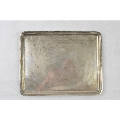 32 - A Mappin & Webb  Silver Tray, London 1917. 27.5 x 21.5cm. Weight approx. 541g.