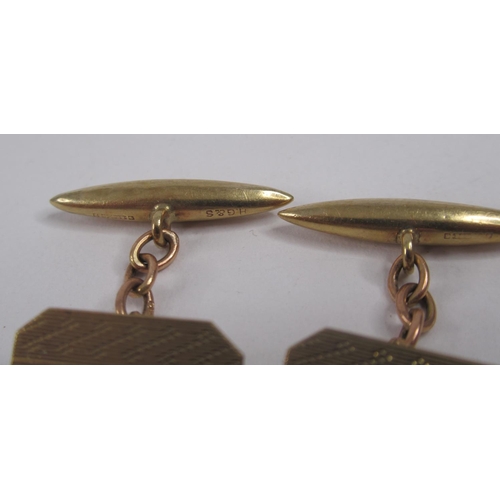 31 - A Pair of 9ct .375 Yellow Gold Cufflinks, approx. 4.2g.