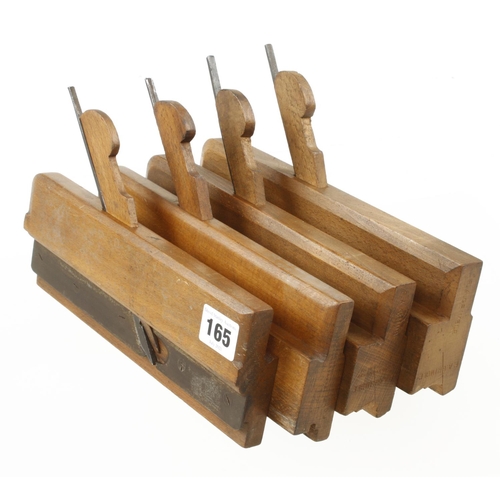 165 - A pair of 5/8
