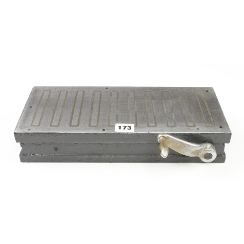 173 - An engineers magnetic block G