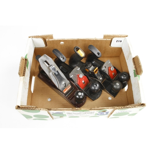 219 - Four STANLEY planes ie. HANDYMAN No 4, rebate No 12-100 and an SB3 and SB4 G++