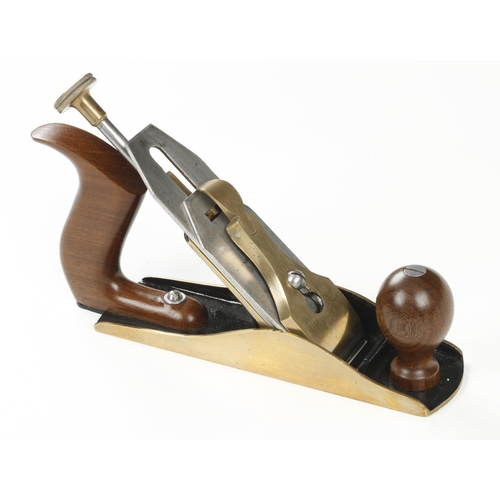 817 - A hardly used adjustable brass smoother by GTL but unmarked with rosewood fittings F