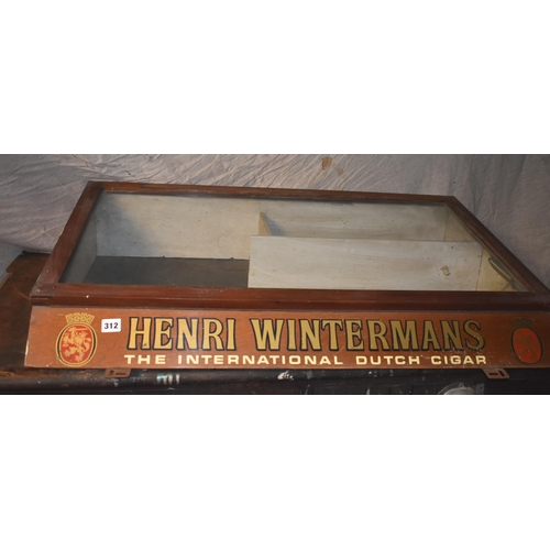 312 - A Henry Winterman counter top cigar display cabinet 38