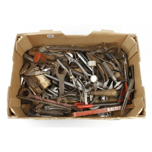 525 - A box of tools G