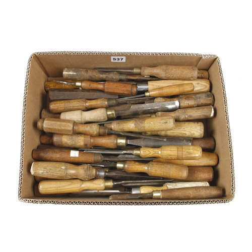 537 - 50 chisels and gouges G