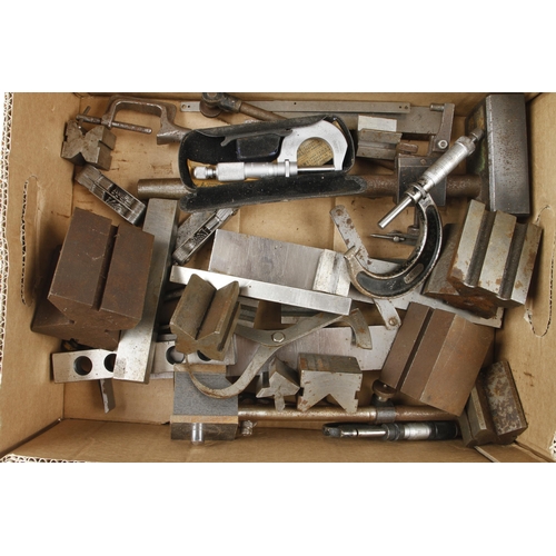 549 - Quantity of engineer's tools G