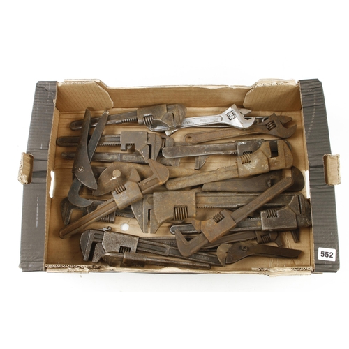 552 - 22 adjustable wrenches G