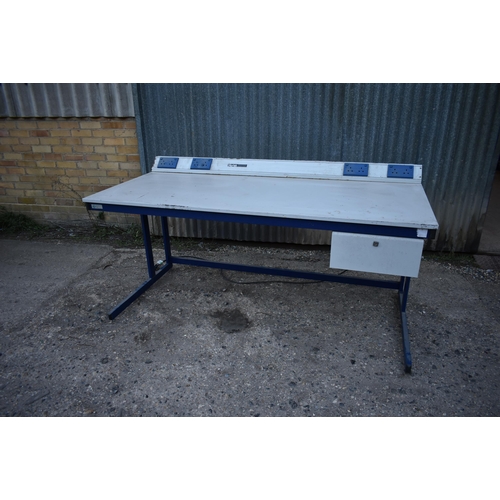 62 - A Nortex Modulux workbench 72