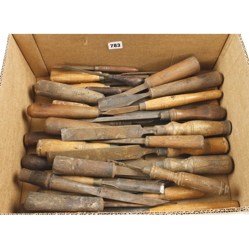 783 - 30 chisels and gouges G