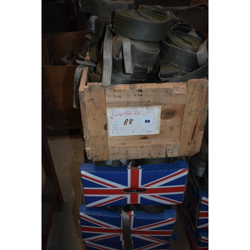 88 - Approx. 100 ex military lifting straps                          

Subject to VAT