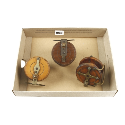 908 - Three hardwood and brass fishing reels G