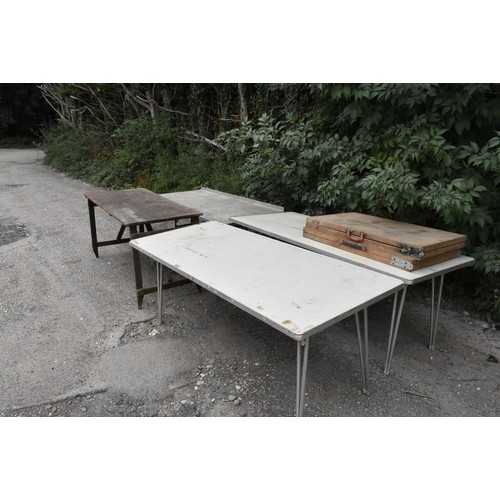 146 - Various trestle tables                                                  

Subject to VAT