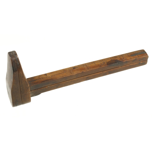 783 - An early boxwood shoe measure by T WEBB Bristol c1800 lacks brass washer to secure the slide G-