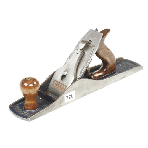 720 - A RECORD No 05 1/2 fore plane with orig iron G+