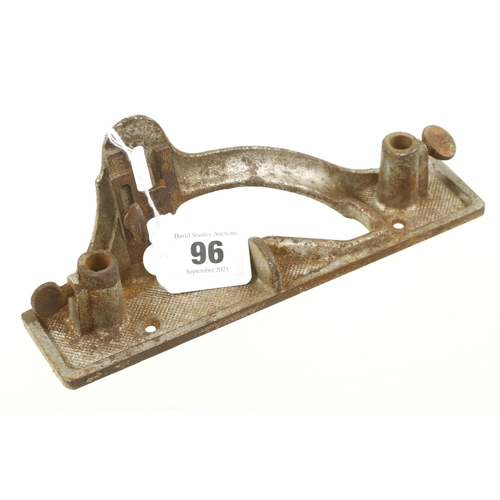 96 - A fence for a STANLEY No 444 dovetail planes, a few rust spots G