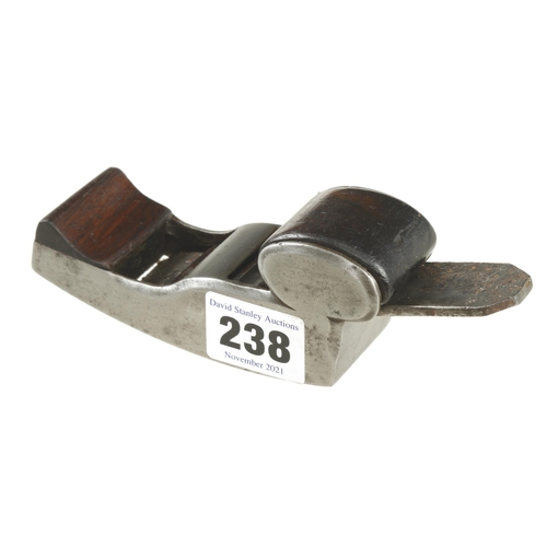 238 - A pretty iron chariot plane with compass sole 4