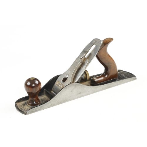 694 - A STANLEY No 5 fore plane with Japanese laminated steel iron G+