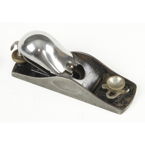 701 - A STANLEY No 18 knuckle joint block plane G+