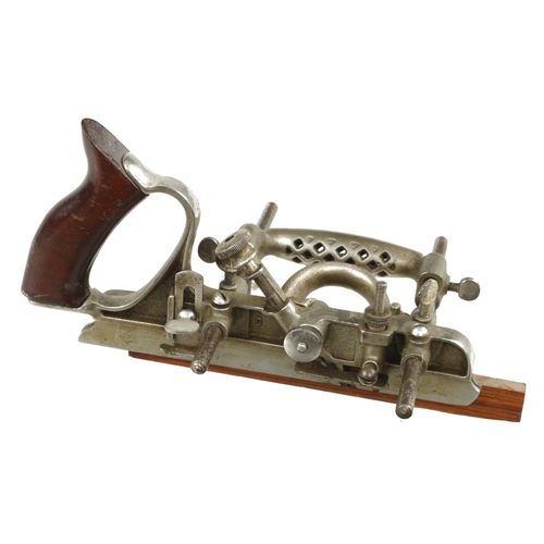 704 - A SARGENT No 1085 combination moulding plane with one cutter and one fence G+