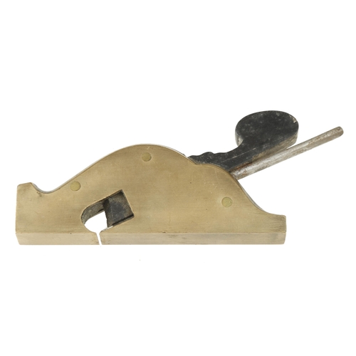 866 - An attractive gunmetal shoulder plane 5