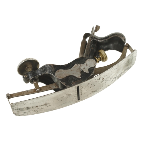 919 - A little used STANLEY No 113 circular plane G+