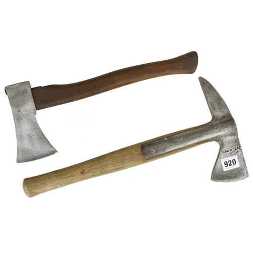 920 - A fireman's axe by ELWELL 1952 with broad arrow and a hatchet G+