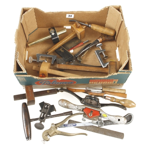 34 - A box of tools G+