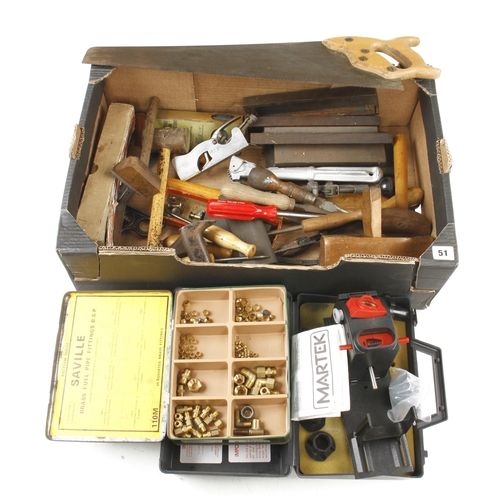 51 - A box of tools G