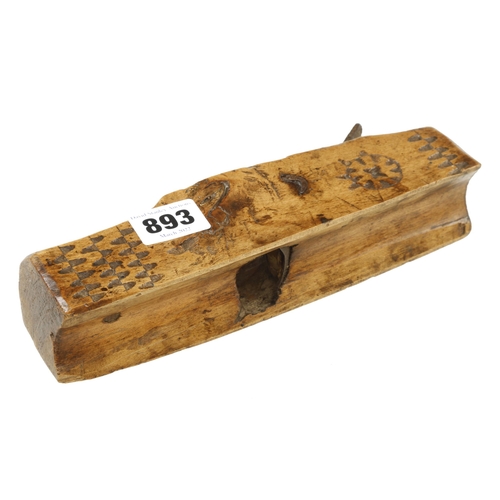 893 - A 17/18c European? boxwood hollow plane 8 1/4