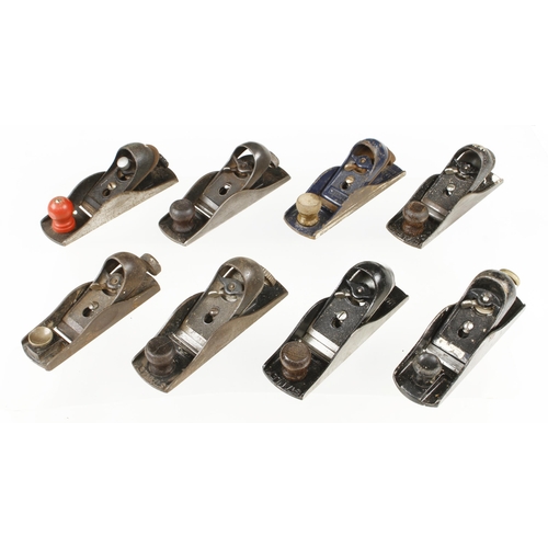 140 - Eight adjustable block planes G