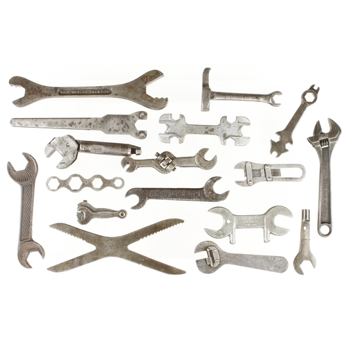 199 - 30 wrenches and spanners G+