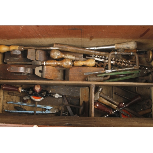 361 - A joiner's pine tool chest 36