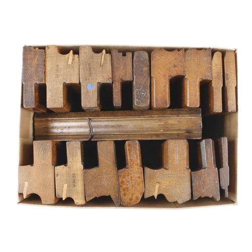 449 - 17 moulding planes G+