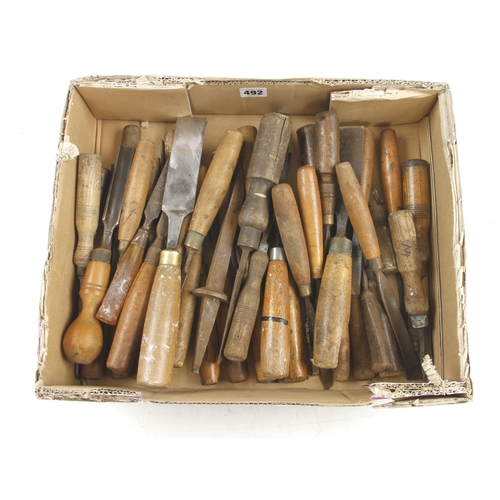 492 - 44 chisels and gouges G